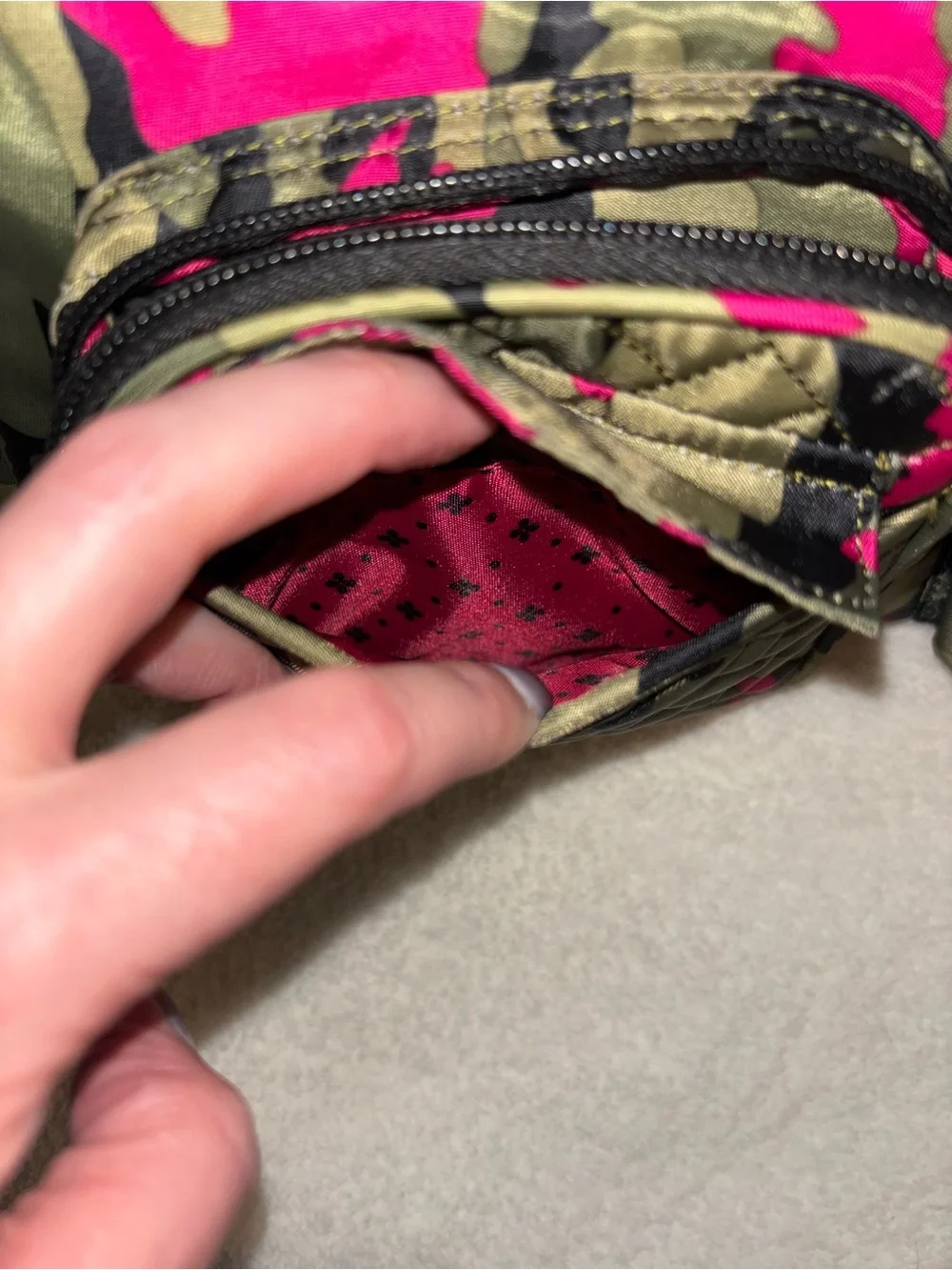 NWT Lug jumper carry all tote crossbody shoulder bag camo orchid puddle jumper